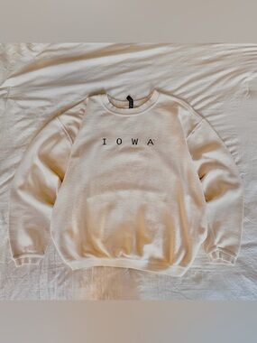 Iowa Crewneck Sweatshirt - Cream